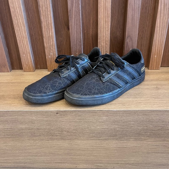 Adidas reflective shoes - Picture 2 of 12